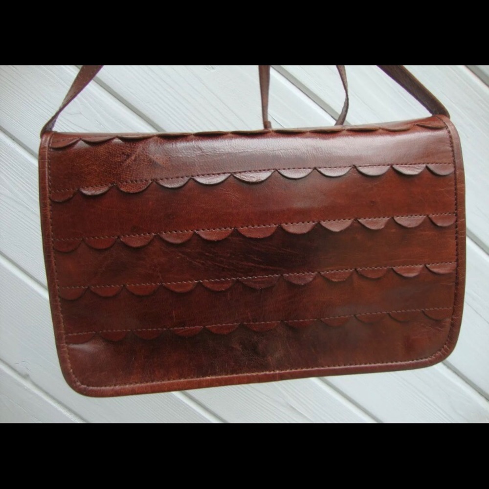 Scalloped Leather Purse